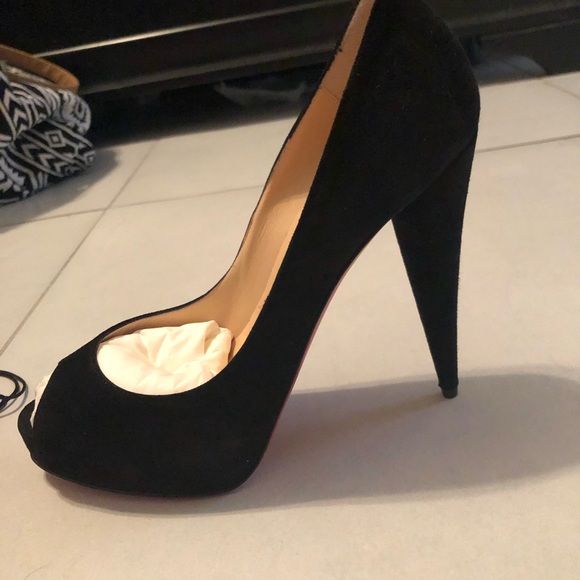 *BRAND NEW* Christian Louboutin Very Conic Pumps - Picture 2 of 7